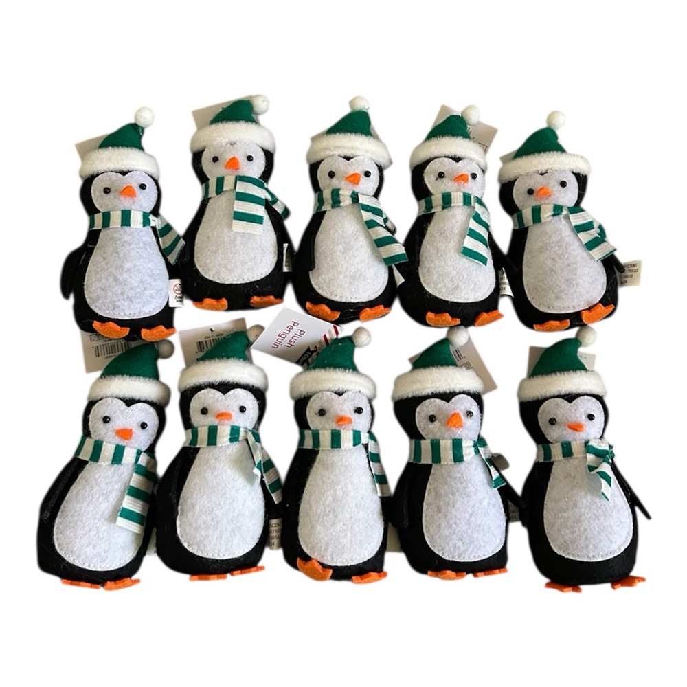 Target Wondershop Bullseye’s Playground Bundle‎ of 10 Plush Penguins